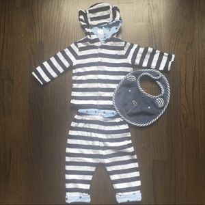 REVERSIBLE!! Baby Gap 3 Piece Outfit
